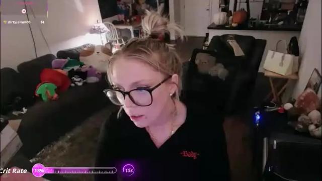 Image 2 of aliceliddell710 Stream on Chaturbate on 4 days ago