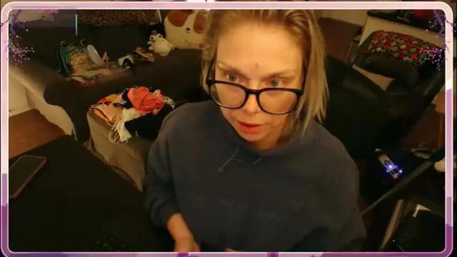 Image 2 of aliceliddell710 Stream on Chaturbate on 2 months ago
