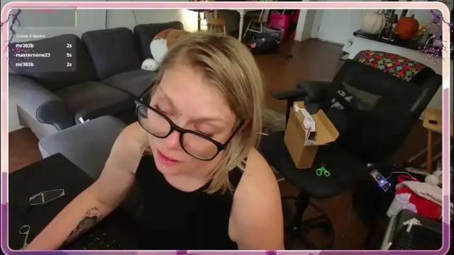 Image 6 of aliceliddell710 Stream on Chaturbate on 2 months ago