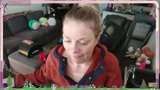 Image 7 of aliceliddell710 Stream on Chaturbate on 23 days ago