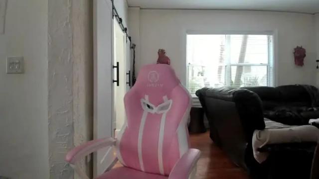 Image 11 of alicelighthouse Stream on Chaturbate on 14 months ago