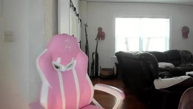 Image 11 of alicelighthouse Stream on Chaturbate on 14 months ago