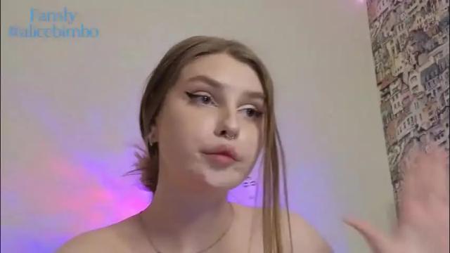 Image 8 of aliceparis69 Stream on Chaturbate on 3 months ago