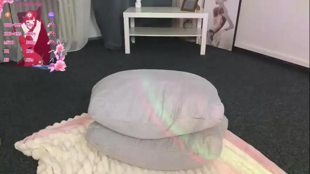 Image 3 of aliceplaysss Stream on Chaturbate on 25 days ago