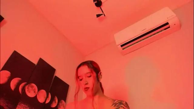 Image 3 of alicepoixxxon Stream on Chaturbate on 1 month ago