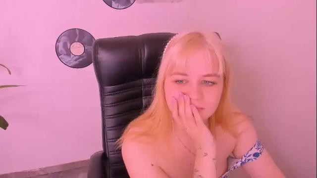 Image 4 of alicepopsy Stream on Chaturbate on 1 month ago