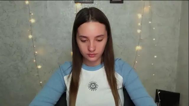 Image 2 of alicesexyy_ Stream on Chaturbate on 1 month ago