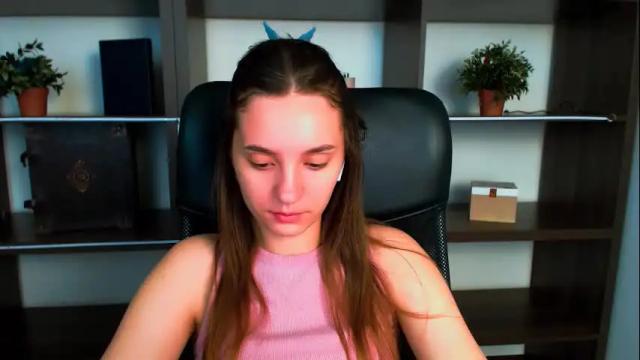 Image 3 of alicesexyy_ Stream on Chaturbate on 15 days ago