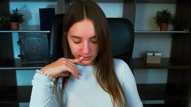 Image 10 of alicesexyy_ Stream on Chaturbate on 4 months ago