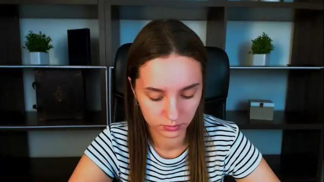 Image 10 of alicesexyy_ Stream on Chaturbate on 3 months ago