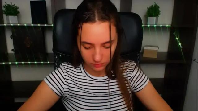 Image 8 of alicesexyy_ Stream on Chaturbate on 3 months ago
