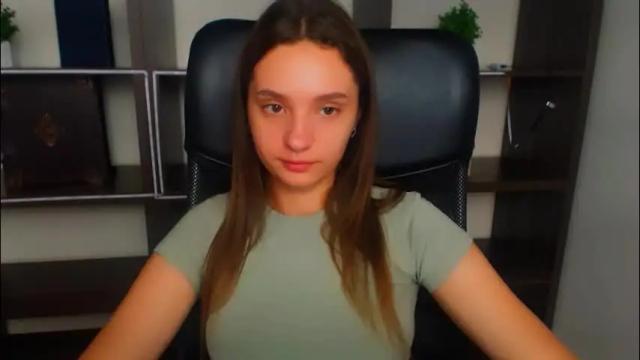 Image 2 of alicesexyy_ Stream on Chaturbate on 3 months ago