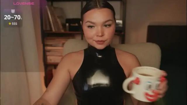 Thumbnail 1, alicesweetlove's Stream at Chaturbate, 1 month ago