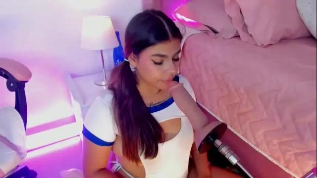 Image 4 of alicethunder_ Stream on Chaturbate on 3 months ago