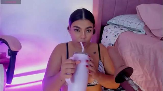 Image 4 of alicethunder_ Stream on Chaturbate on 2 months ago