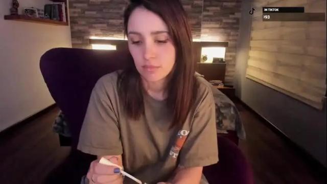 Image 8 of alicewillow Stream on Chaturbate on 4 months ago