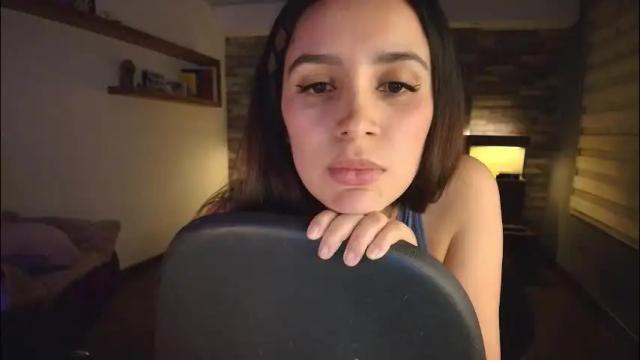 Image 2 of alicewillow Stream on Chaturbate on 2 months ago
