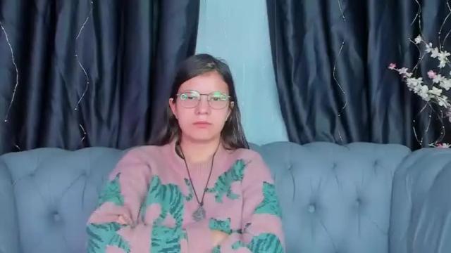 Image 12 of alicewool Stream on Chaturbate on 21 months ago