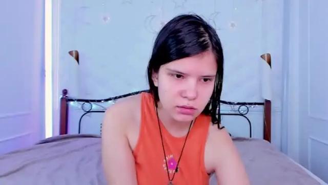 Image 4 of alicewool Stream on Chaturbate on 21 months ago