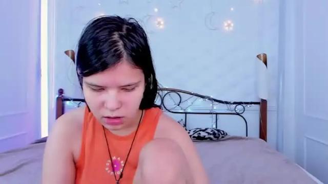 Image 8 of alicewool Stream on Chaturbate on 21 months ago