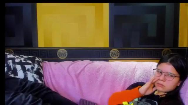 Image 12 of alicewool Stream on Chaturbate on 21 months ago