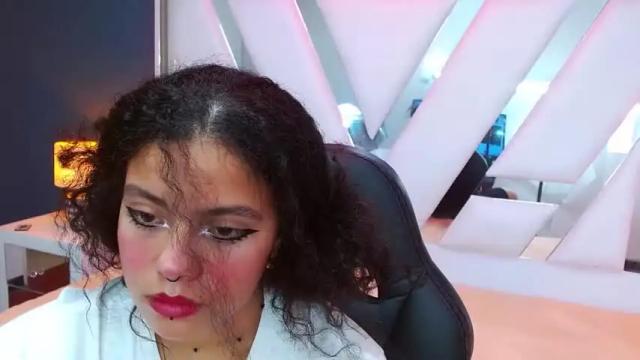Image 11 of aliceyouth18 Stream on Chaturbate on 22 months ago