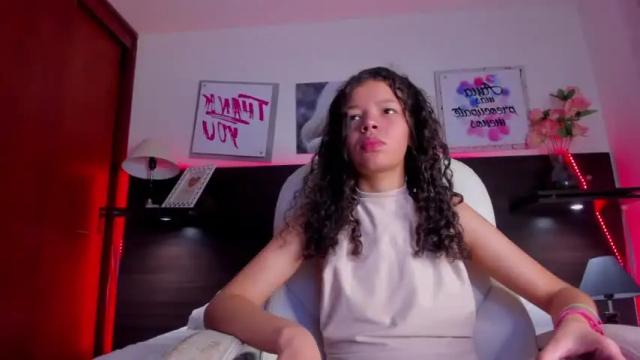 Image 12 of alicia_ae Stream on Chaturbate on 21 months ago