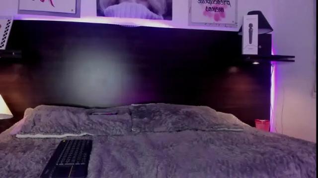 Image 12 of alicia_ae Stream on Chaturbate on 20 months ago