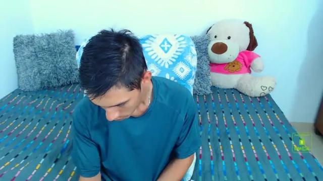 Image 2 of alicia_and_brandon Stream on Chaturbate on 14 months ago