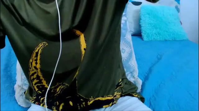 Image 7 of alicia_and_brandon Stream on Chaturbate on 1 month ago