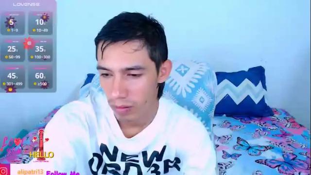 Image 2 of alicia_and_brandon Stream on Chaturbate on 1 month ago