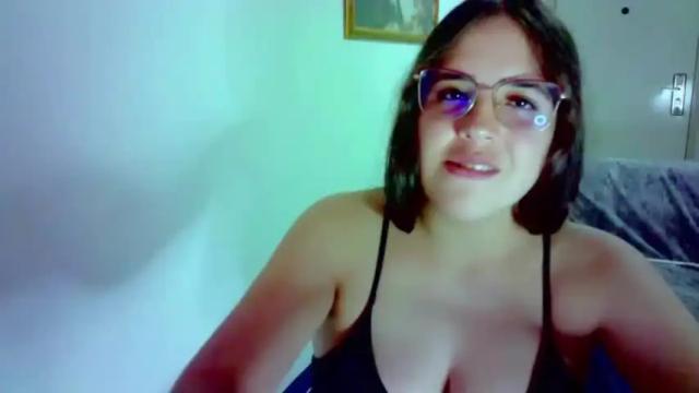 Image 3 of alicia_hotxx Stream on Chaturbate on 13 months ago