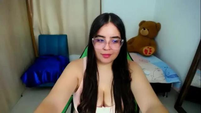 Image 8 of alicia_hotxx Stream on Chaturbate on 22 days ago