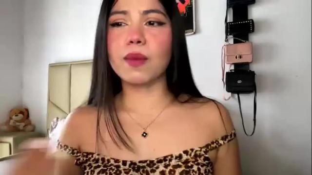 Image 7 of aliciabiden Stream on Chaturbate on 1 month ago