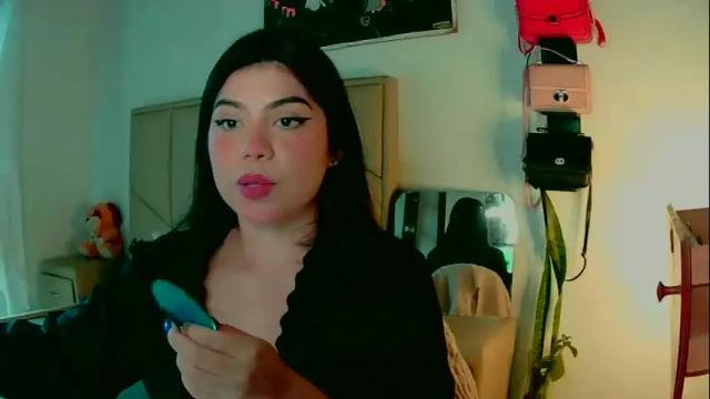 Image 2 of aliciabiden Stream on Chaturbate on 25 days ago