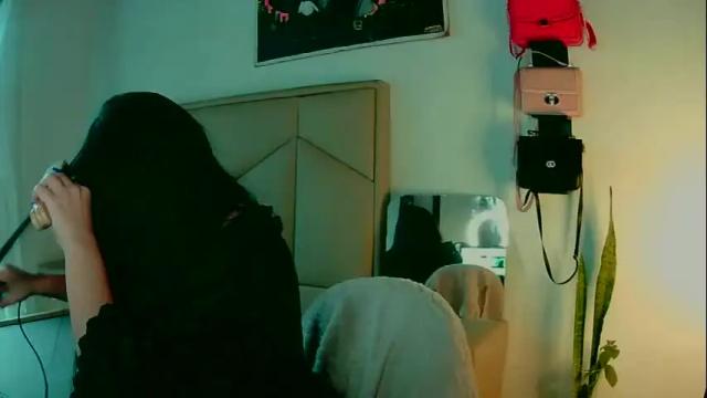 Image 4 of aliciabiden Stream on Chaturbate on 25 days ago