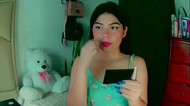 Image 2 of aliciabiden Stream on Chaturbate on 24 days ago