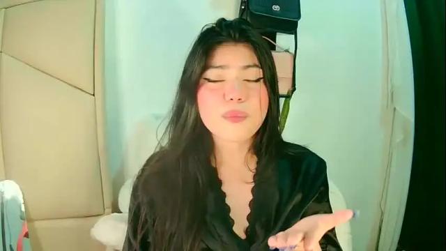 Image 4 of aliciabiden Stream on Chaturbate on 22 days ago