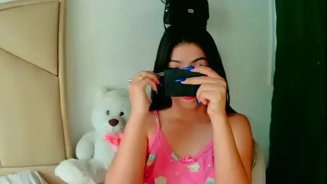 Image 6 of aliciabiden Stream on Chaturbate on 19 days ago