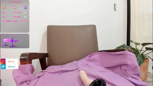 Image 11 of aliciakozlov Stream on Chaturbate on 1 month ago
