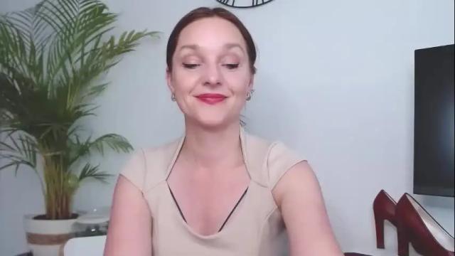 Image 6 of alicialux Stream on Chaturbate on 6 days ago