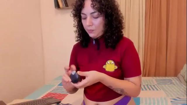 Image 2 of aliciapalmer19 Stream on Chaturbate on 2 months ago