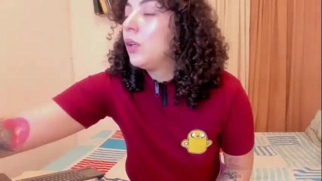 Image 3 of aliciapalmer19 Stream on Chaturbate on 2 months ago