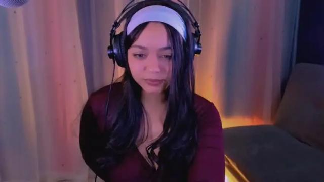 Image 2 of aliciawonderland__ Stream on Chaturbate on 12 months ago