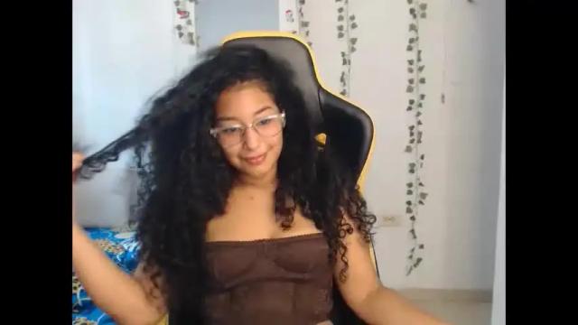 Thumbnail 1, alicie_ebony1's Stream at Chaturbate, 1 month ago
