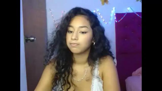 Image 4 of alicie_ebony1 Stream on Chaturbate on 1 month ago