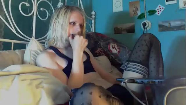 Image 6 of alien_bella Stream on Chaturbate on 5 months ago