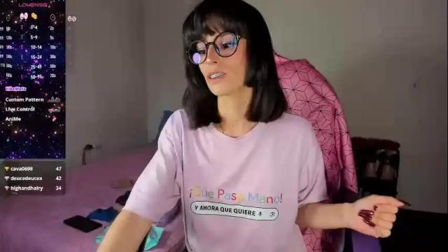 Image 3 of alien_universe Stream on Chaturbate on 3 months ago