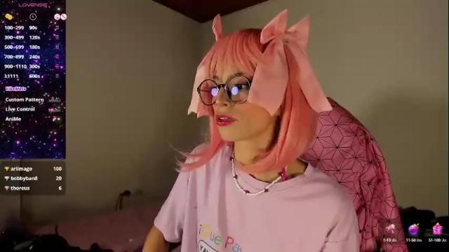 Image 2 of alien_universe Stream on Chaturbate on 3 months ago
