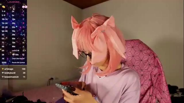 Image 6 of alien_universe Stream on Chaturbate on 3 months ago